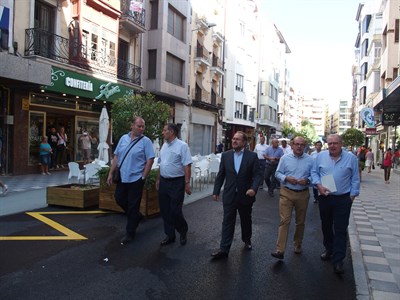 Carretería recupera la estética y la funcionalidad, ampliando la zona peatonal y siendo totalmente accesible para discapacitados