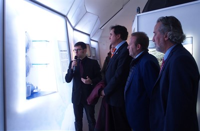 Ángel Mariscal inaugura en el parque San Julián la exposición ‘El Ártico se rompe’ 