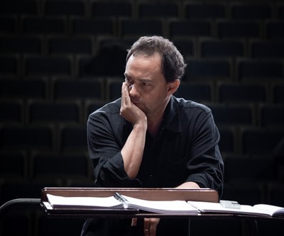 Andoni Sierra Ron continuará como director artístico de la SMR