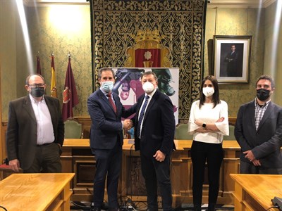 La SMR firma un acuerdo de colaboración con REBI para la realización de tres conciertos