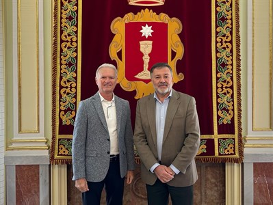 Dolz recibe en el Ayuntamiento al alcalde de la ciudad puertorriqueña de Bayamón