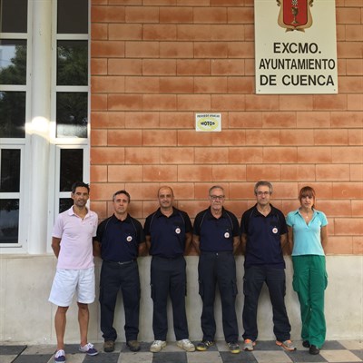 Después de 5 años, el IMD renueva el vestuario de 29 operarios y 7 socorristas