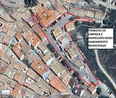 El Ayuntamiento lleva a cabo trabajos de mantenimiento en la red de saneamiento en la calle Azafranes y entorno del barrio de Tiradores