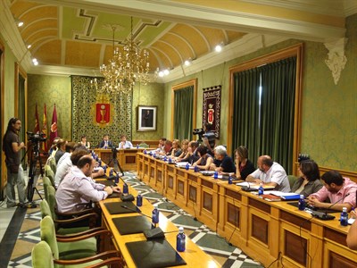 Aprobado el presupuesto de 2014 que contempla  inversiones de mantenimiento y un fondo de emergencia social 