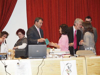   
El alcalde asiste a la inauguración de la Semana Cultural Francesa 
 