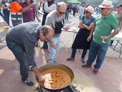 La peña ‘La Vaca Boluda’ gana el Concurso de Degustación de Gachas San Mateo 2016  