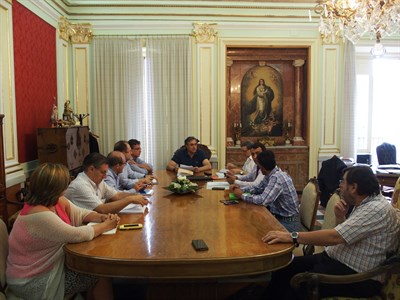 La Junta de Gobierno Local aprueba abrir un expediente sancionador a un ciudadano por la quema de un contenedor de residuos orgánicos