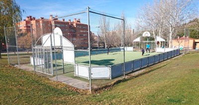 La JGL adjudica la instalación de una nueva pista multideporte en el Parque de Los Príncipes y la reparación de otras diez instalaciones deportivas al aire libre de Cuenca y sus pedanías