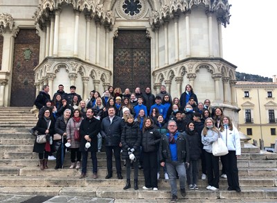 Alumnos y profesores de Suecia visitan el IES Alfonso VIII y son recibidos en el Ayuntamiento