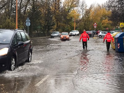 El caudal del río Júcar a su paso por Cuenca alcanzó su pico, con cerca de 295 metros cúbicos por segundo, a primera hora de este miércoles