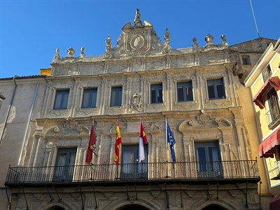 Vuelos de drones para inspeccionar y grabar las cubiertas y fachadas de los inmuebles situados en el recorrido de los remontes al Casco 