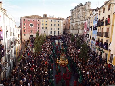 La lluvia impide que la Hermandad de Nuestra Señora de la Soledad termine la procesión Camino del Calvario