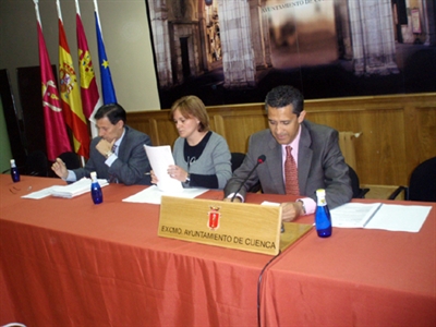 El proyecto "Senderos Urbanos" elimina barreras arquitectónicas en las principales vías de la ciudad