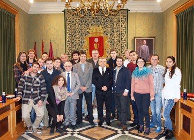 Jóvenes españoles, italianos y rumanos debatieron sobre participación democrática pública