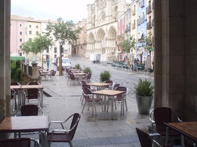El Ayuntamiento regulará el acceso de vehículos al Casco Antiguo los fines de semana en verano