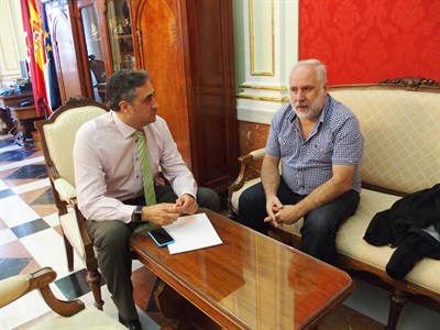 El alcalde de Cuenca considera que el posible cierre de los espacios culturales que la Fundación CCM tiene en Cuenca sería nefasto para la vida social y cultural de la capital