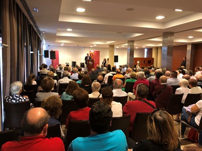 El Ayuntamiento trabaja en un programa de voluntariado intergeneracional