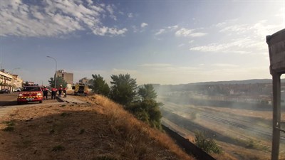 El Ayuntamiento de Cuenca insta a ADIF a hacer una limpieza en profundidad de los terrenos anexos a la estación y las vías del tren