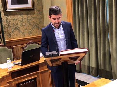 El Pleno municipal aprueba mociones para intervenir en el barrio de La Paz y para crear un plan de actuación global en el Bosque de Acero