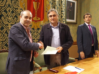 El Ayuntamiento aporta 15.000 euros al Punto de Atención al Emprendedor de la Cámara de Comercio