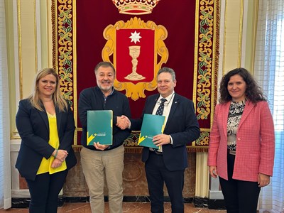 La Fundación Globalcaja Cuenca renueva su convenio para colaborar con los eventos del Teatro Auditorio ‘José Luis Perales’