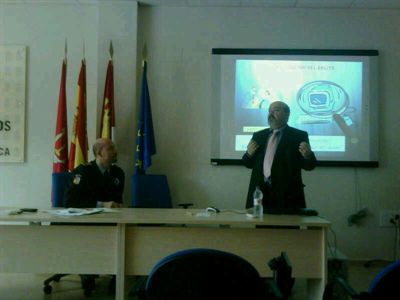 La Policía Local propicia la formación de los agentes en “Ciberdelincuencia”
