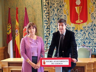 Un certificado de la Intervención Municipal certifica que el gasto de una barandilla no se cargó al Urban