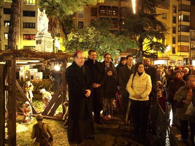 Inaugurado el Belén municipal de la Plaza de la Hispanidad