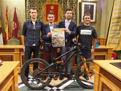 El Ayuntamiento colabora en la organización de la prueba de Endurama que atraerá a unos 250 participantes 