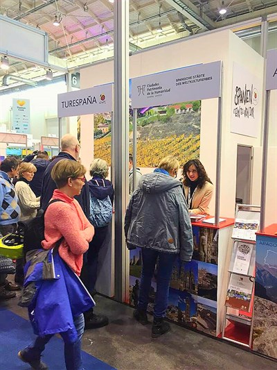 Cuenca y las Ciudades Patrimonio de la Humanidad se promocionan en el mercado alemán, en la feria de turismo de Hamburgo