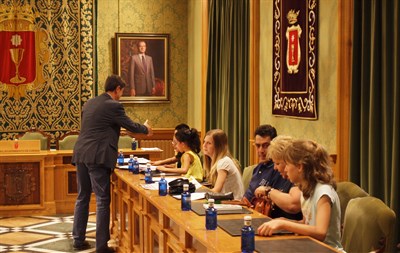 El Consejo Municipal de la Infancia lanzará una campaña sobre el cuidado de los centros educativos y su entorno