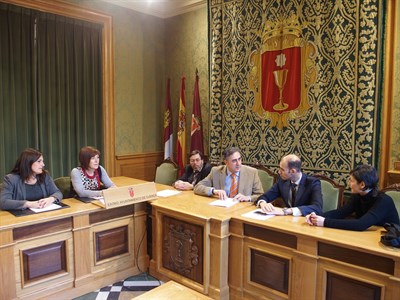 El Ayuntamiento de Cuenca y la Obra Social “la Caixa” colaboran para prevenir el consumo de alcohol y otras drogas entre los jóvenes conquenses