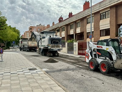 El Ayuntamiento continúa con el Plan de Mantenimiento Urbano con el asfaltado de calles en Residencial San José y barrio de Villa Luz