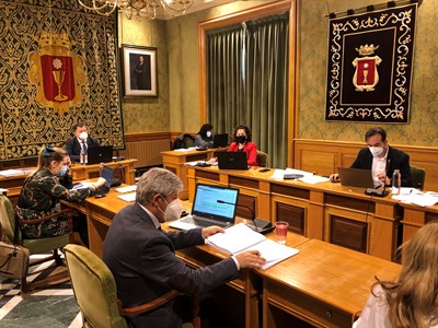 El Pleno aprueba una declaración institucional por el Día de la Mujer por “un futuro justo, equitativo e igualitario” 