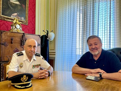 El alcalde Darío Dolz se reúne con el nuevo comisario de Policía Nacional, Francisco Sánchez