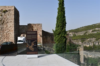 El Ayuntamiento de Cuenca adjudica la redacción del proyecto para la restauración del Arco de Bezudo, Foso y tramo de la Muralla en la Hoz del Huécar