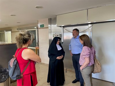 El alcalde destaca la labor de las Hermanitas de los Ancianos Desamparados  en la ciudad de Cuenca desde hace 144 años
