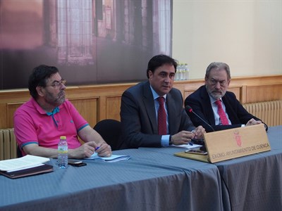 El Ayuntamiento y Cáritas firman un convenio que incluye como novedad el acompañamiento social a personas sin hogar