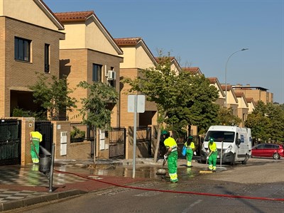 El Ayuntamiento de Cuenca continúa la Campaña de Limpieza Intensiva en Villa Román