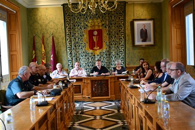 La Junta Local de Seguridad establece un aforo de 8.000 personas en la Plaza Mayor para las verbenas de San Mateo 2025