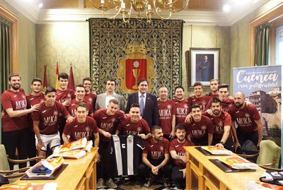 Mariscal felicita al CD Balona Conquense por su ascenso a Primera Autonómica en su primer año de existencia