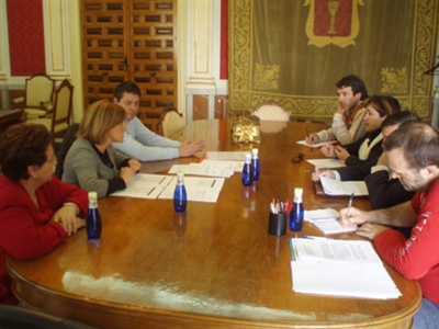 El Ayuntamiento informa a los vecinos de San Antón, Tiradores y Casco Antiguo de la creación de dos ventanillas  para la rehabilitación de viviendas