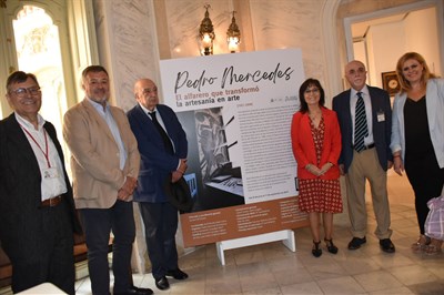 Más de un centenar de piezas de Pedro Mercedes que ofrecen un recorrido por toda su obra se exponen en Valencia