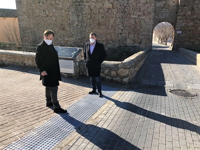 El Ayuntamiento de Cuenca mejora la accesibilidad del entorno del Arco de Bezudo
