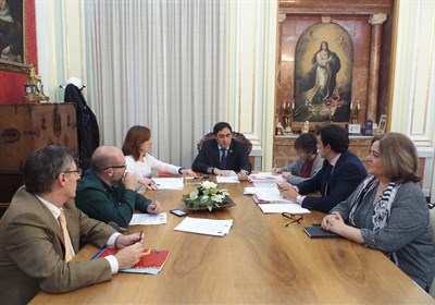 La Junta de Gobierno Local aprueba iniciar el proceso de contratación del Servicio de Limpieza en los colegios públicos 