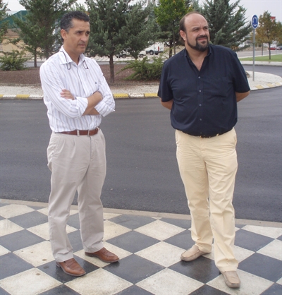 El Ayuntamiento inicia el asfaltado de calles y rotondas