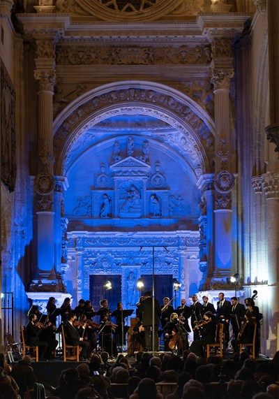 Magnífico inicio del Ciclo de Adviento de la SMR con la exhibición instrumental y vocal de Nereydas