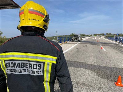 La JGL aprueba las bases para la convocatoria de cuatro plazas de bombero-conductor y de una de suboficial de bomberos
