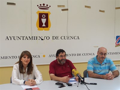 Presentado el ‘Teléfono de atención psicológica y asesoramiento a padres, madres, y jóvenes, ante el consumo de alcohol’