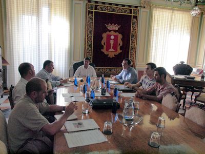 Ávila aboga por el diálogo para que el carril bici no sea un motivo de enfrentamiento entre vecinos